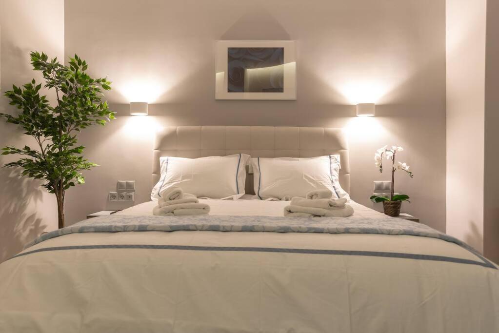 A11 Pristine & Comfy Studio Near Plaka & Parthenon Athena Bagian luar foto